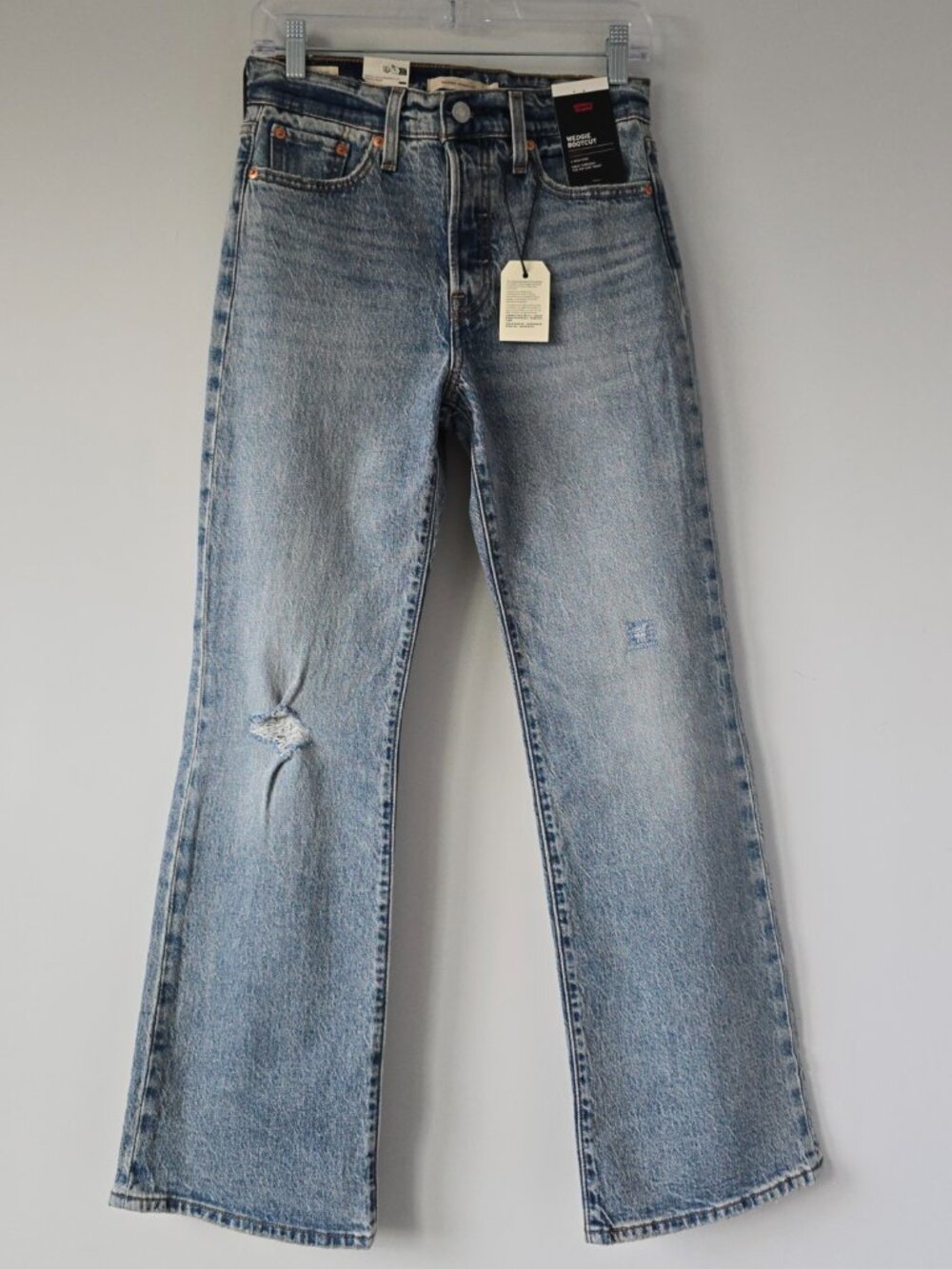 Levi’s Premium Wedgie Boot cut Jeans 26 Light Wash NWT